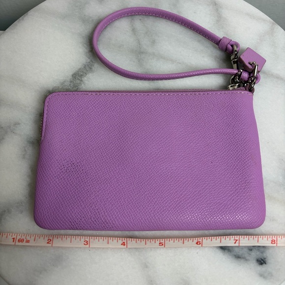 Coach Lavender Purple Lilac Leather Wristlet - Picture 2 of 5